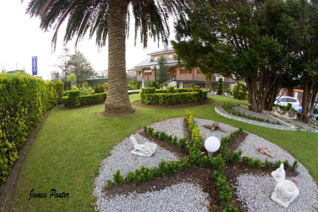 Hotel El Jardin à Soto de la Marina Extérieur photo